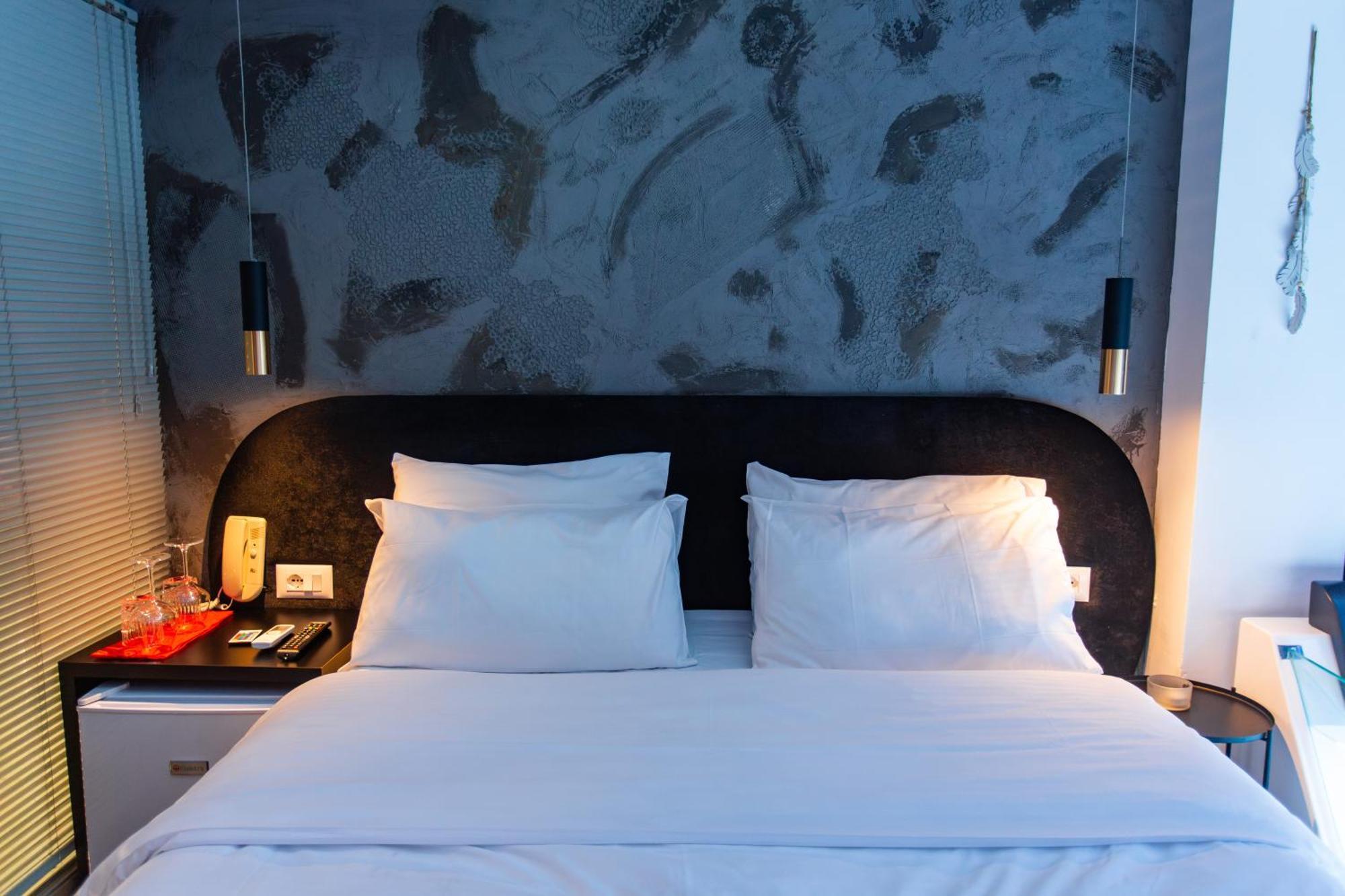 The Bubbles - Jacuzzi Hotel Tirana Exterior foto